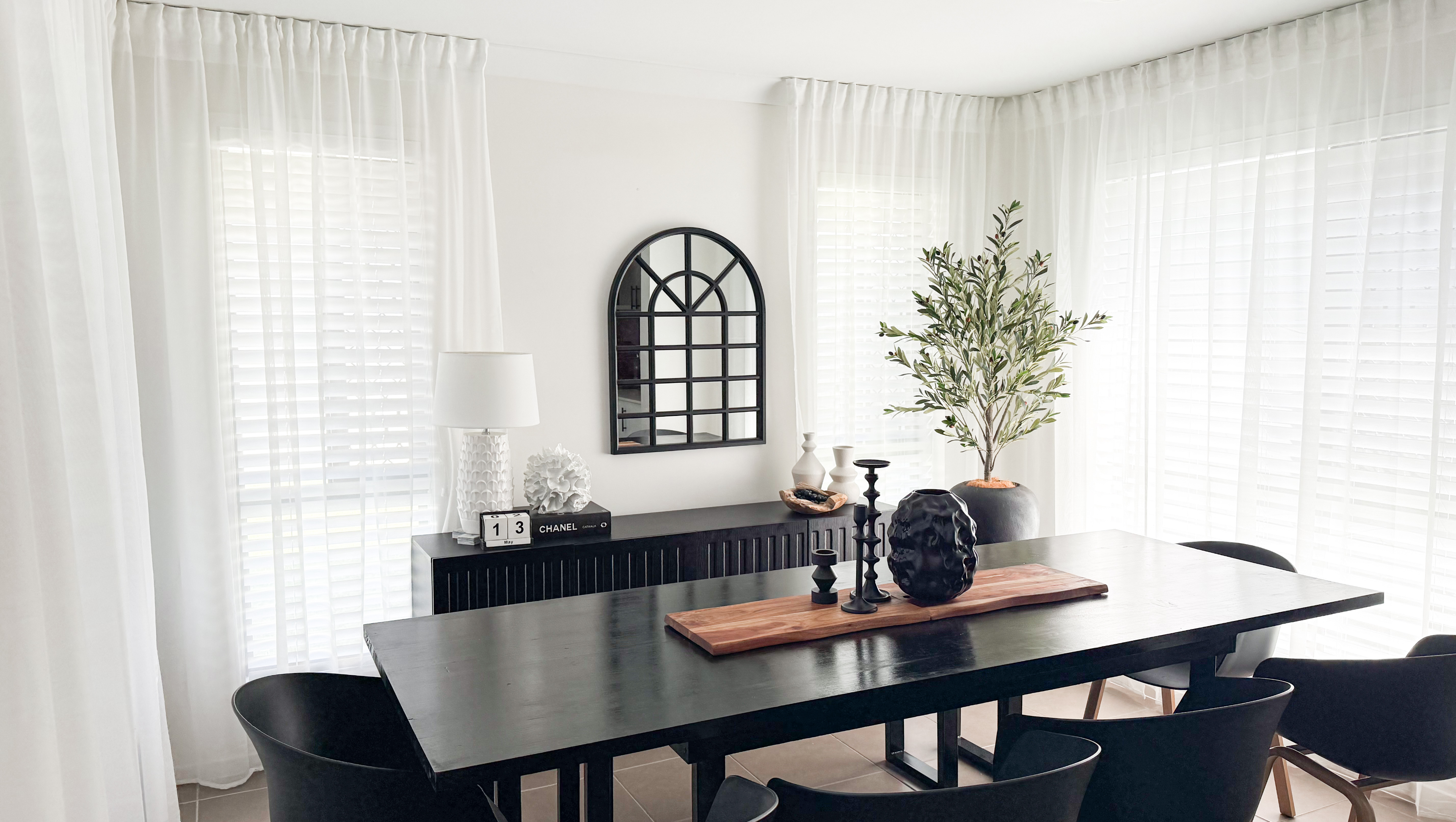 Home staging and interior styling by Izko Styling – refined and functional space designed for modern living.