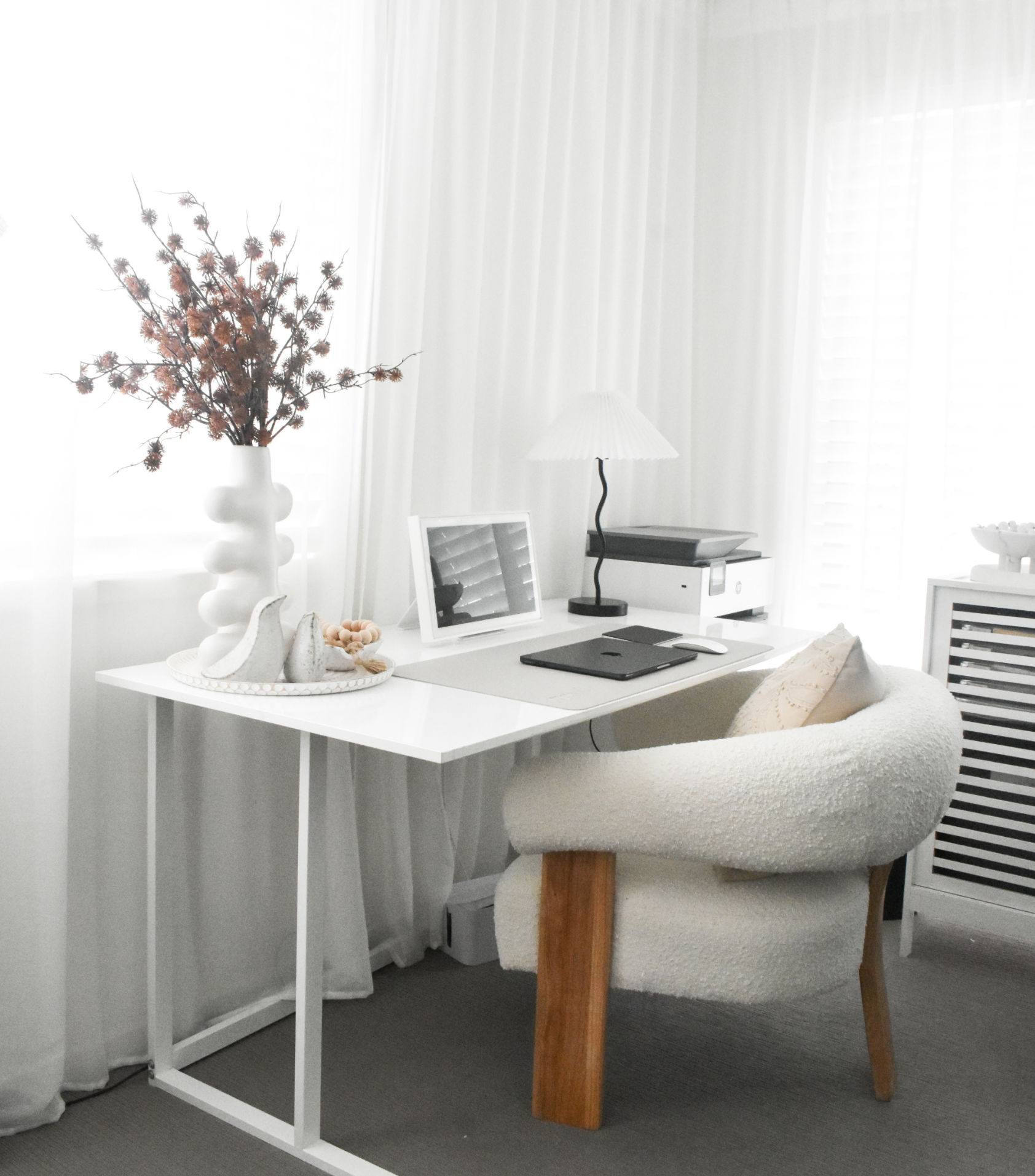 Elegant interior styled for real estate presentation – Brisbane and Gold Coast property styling by Izko Styling.